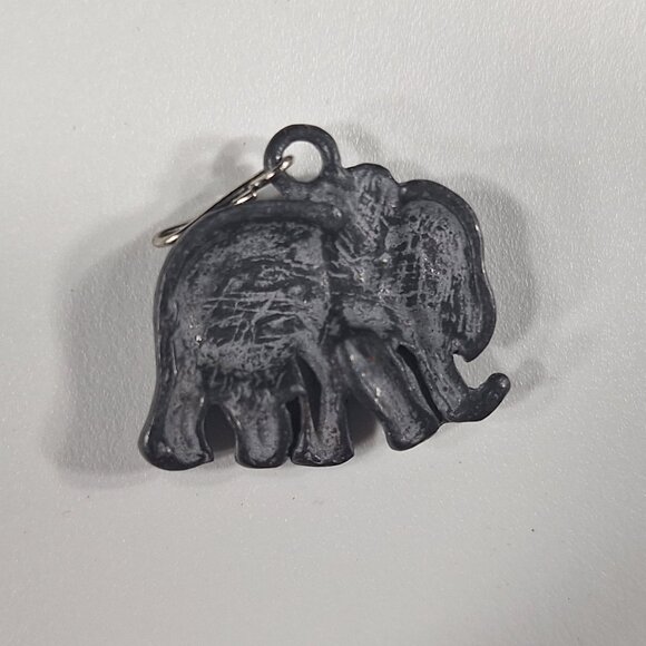 Elephant Charm Silver Pewter Pendant Safari - Picture 3 of 3